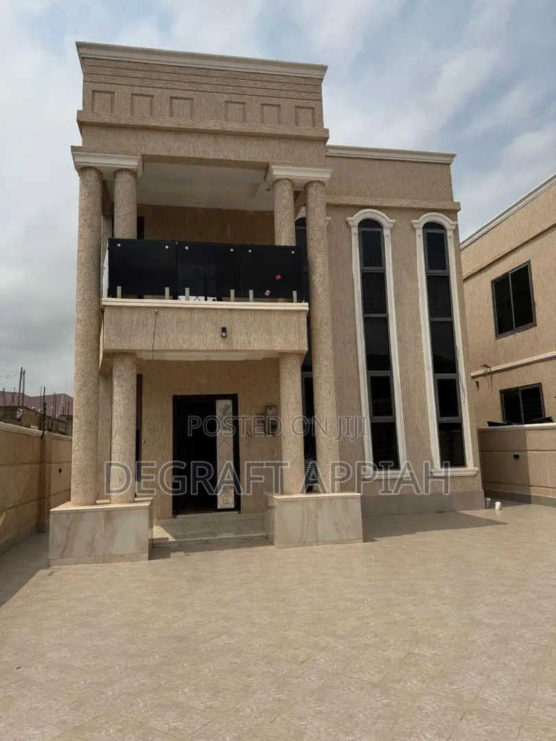 4bdrm Duplex in East Legon Hills, Accra Metropolitan for sale - 4 bedroom House in Greater Accra, Accra Metropolitan - Sale