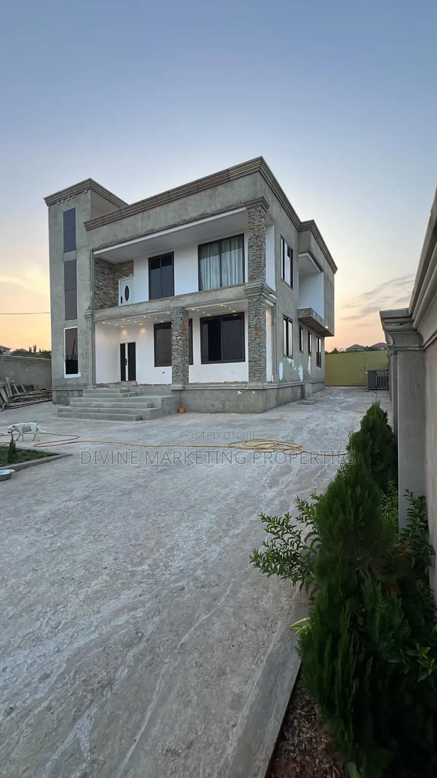 5bdrm House in Near Kings, Ga South Municipal for sale - House in Greater Accra, Ga South Municipal - Sale