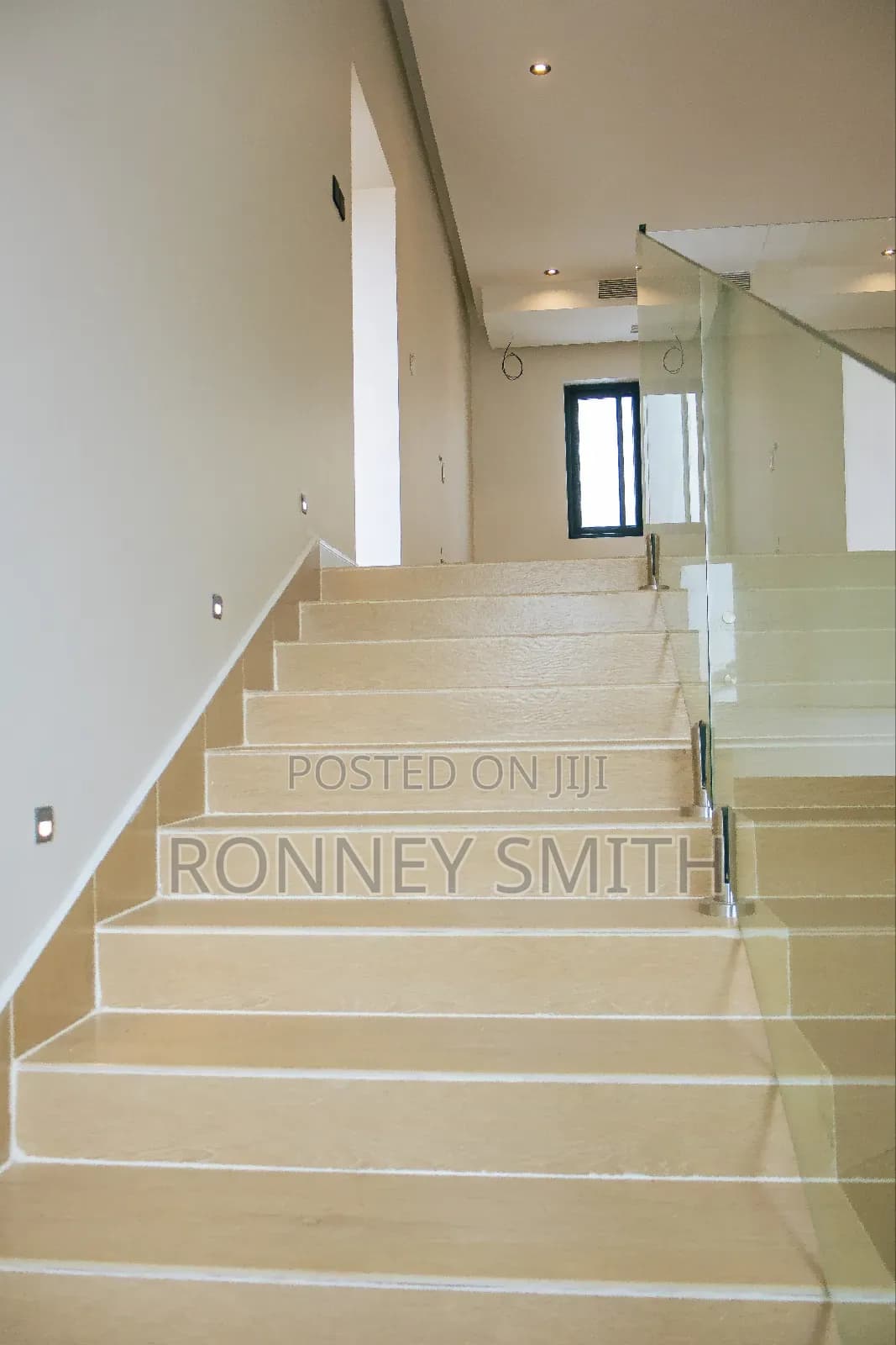 Fully Finished Office Space – Prime Location - Commercial in Greater Accra, Dworwulu - Rent