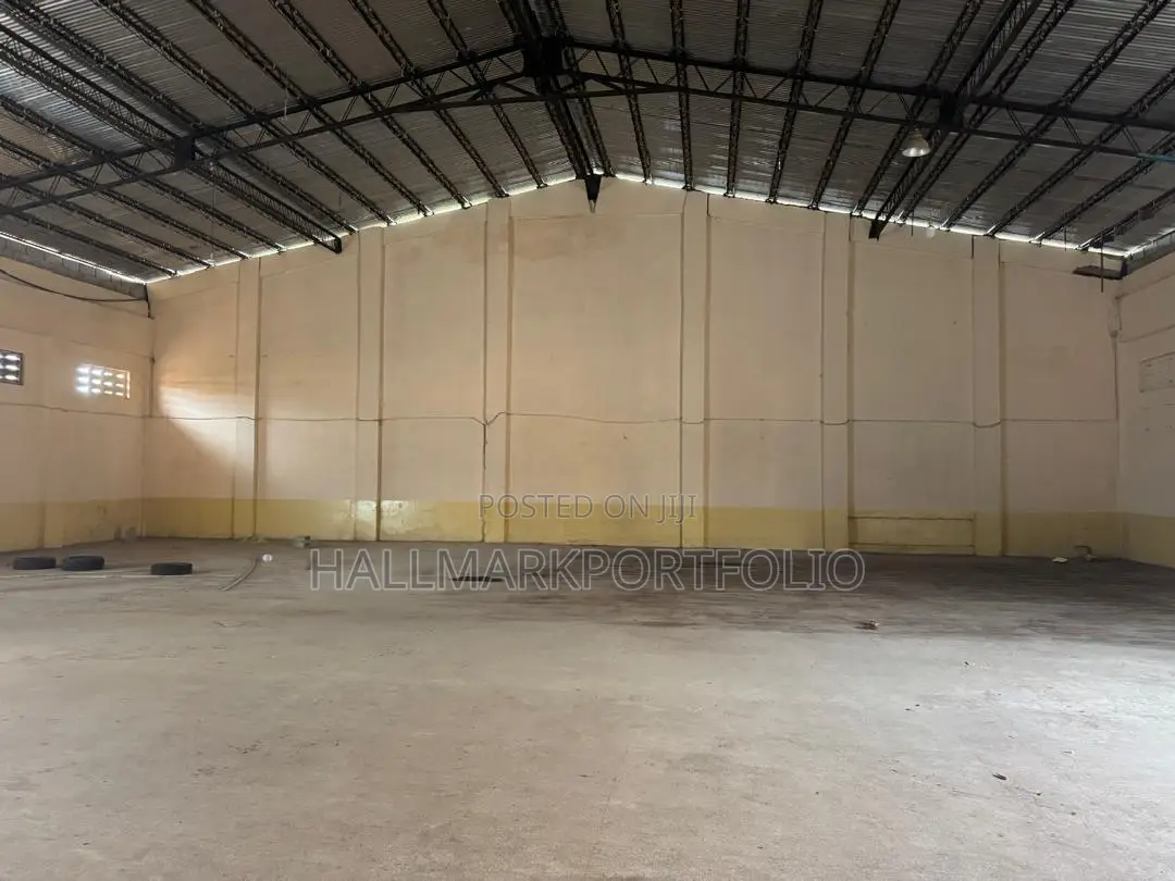 2000sqm Warehouse for Sale Takoradi - Commercial in Western Region, Takoradi - Sale
