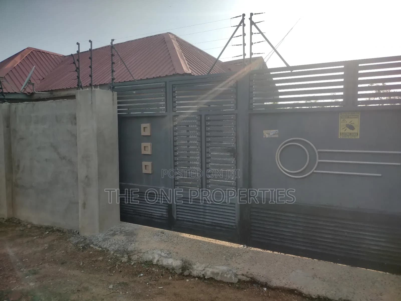 Spacious Chamber Hall Self Compound for Sale at Kotoku Soldier Land - 1 bedroom House in Greater Accra, Ga West Municipal, Amasaman - Sale