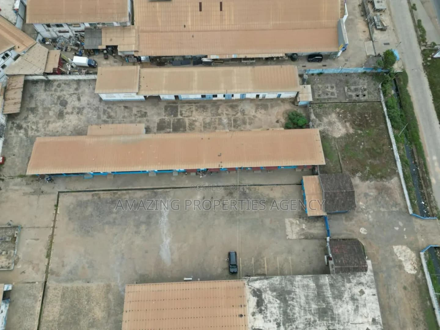 3 Acres Of Land Roadside Industrial Land For Sale Accra, Graphic Road - Commercial in Greater Accra, North Industrial Area - Sale