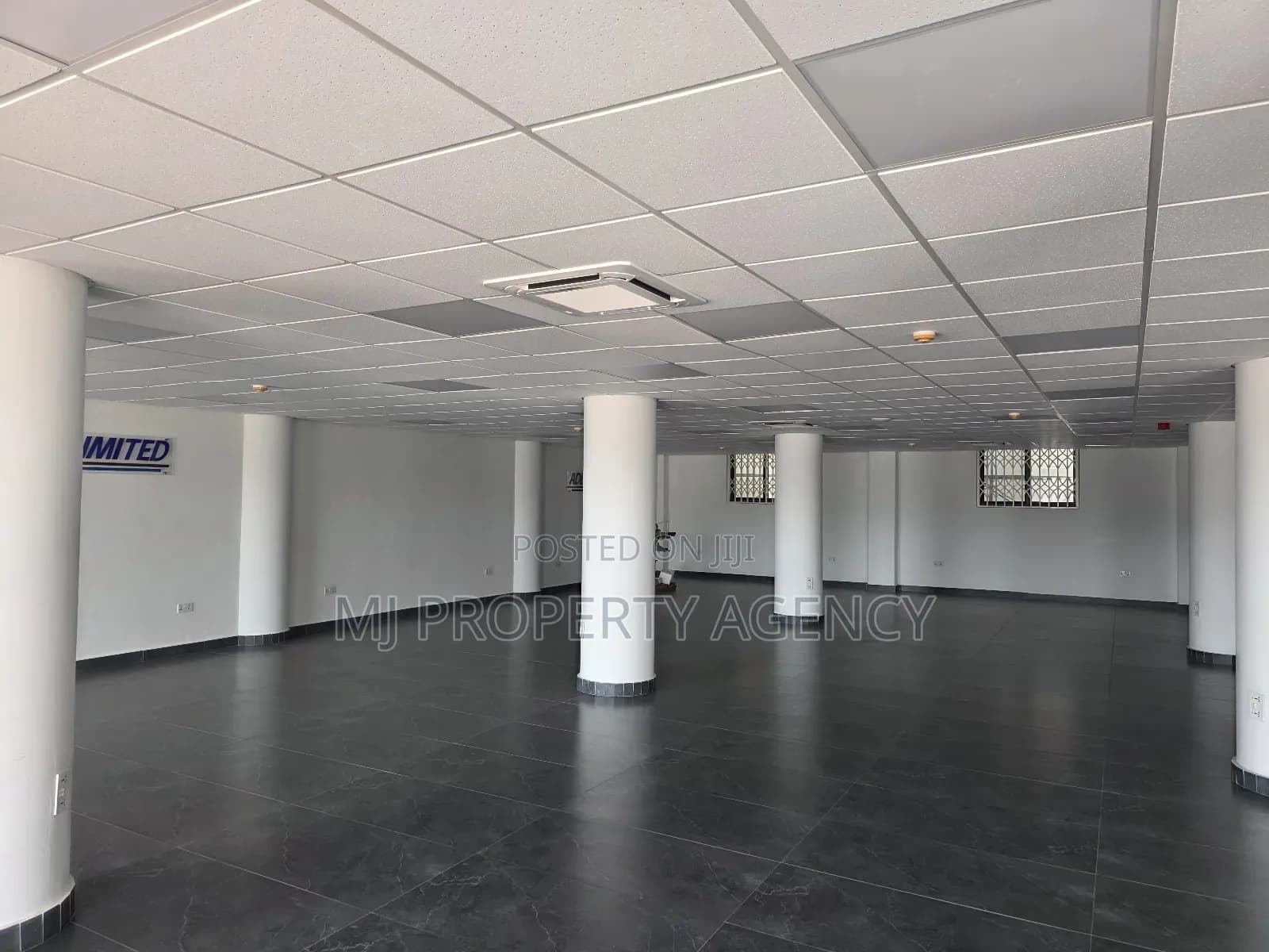 290 SQM Showroom/ Office at Kumasi - Commercial in Ashanti, Kumasi Metropolitan - Rent