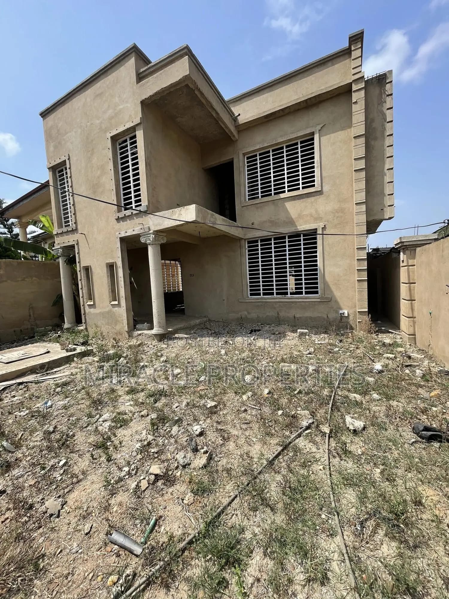 5bdrm House in Miracle Properties, Lake Side Estate for sale - 5 bedroom House in Greater Accra, Ashaley Botwe, Lake Side Estate - Sale