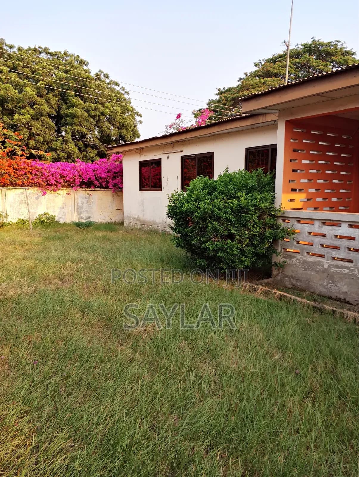 6bdrm House in Tema Metropolitan for sale - 6 bedroom House in Greater Accra, Tema Metropolitan - Sale