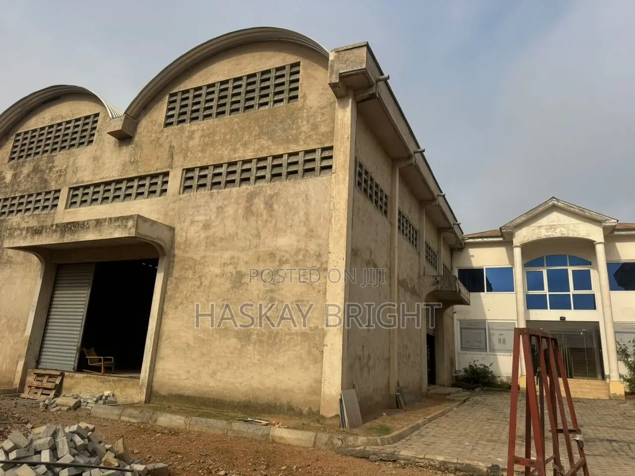 500 SQM Warehouse for Rent at Pokuase Acp - Commercial in Greater Accra, Pokuase - Rent