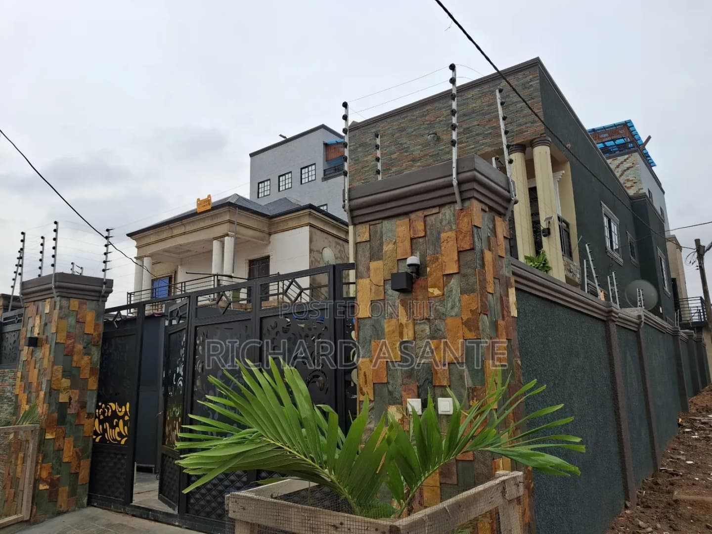 2 Bedrooms Exctv Apartment With Free Wifi and Neat Bedroom - Apartment in Greater Accra, Ofankor, Ofankor / Ofankor - Rent