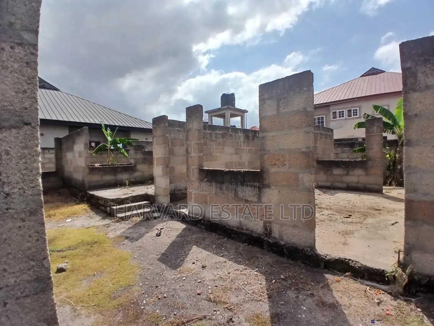 6bdrm House in Kumasi Metropolitan for sale - 6 bedroom House in Ashanti, Kumasi Metropolitan - Sale
