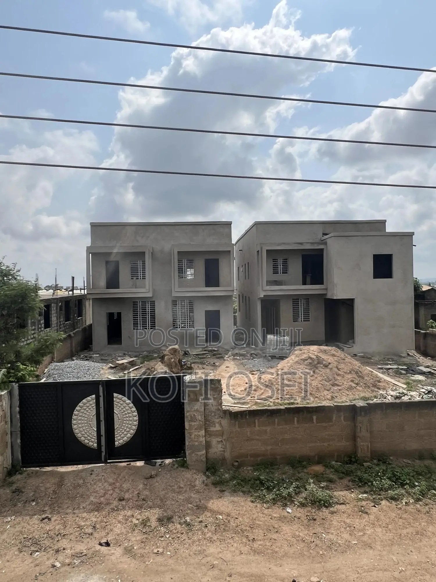 2bdrm Duplex in Amasaman for sale - House in Greater Accra, Ga West Municipal, Amasaman - Sale