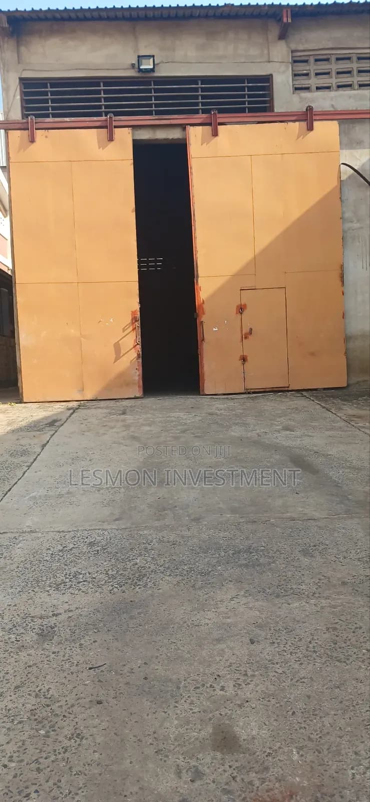 Warehouse Measuring 1500sqm Is for Rent at Spintex Coca Cola - Commercial in Greater Accra, Spintex, Coca Cola - Rent