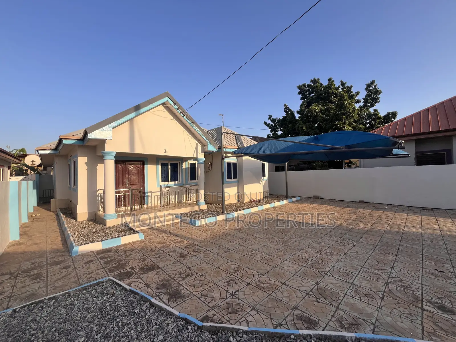 3bdrm House in School Junction, Adjiriganor for rent - 3 bedroom House in Greater Accra, Adjiriganor - Rent