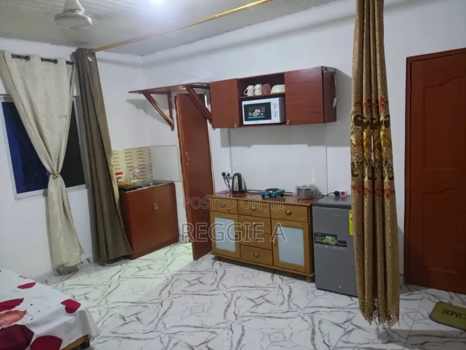 Day - One Bedroom Studio Fully Furnished (Hob Flat) - Apartment in Greater Accra, Lartebiokoshie, Radio Gold Area - Rent