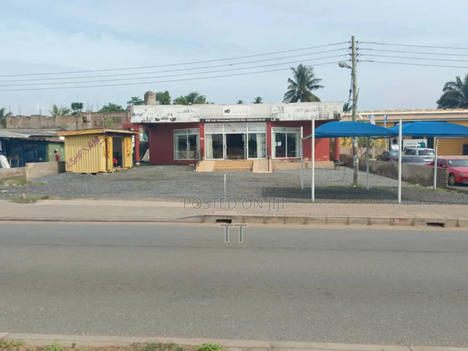 Garage and Showroom for Rental - Commercial in Greater Accra, Teshie, First Junction - Rent