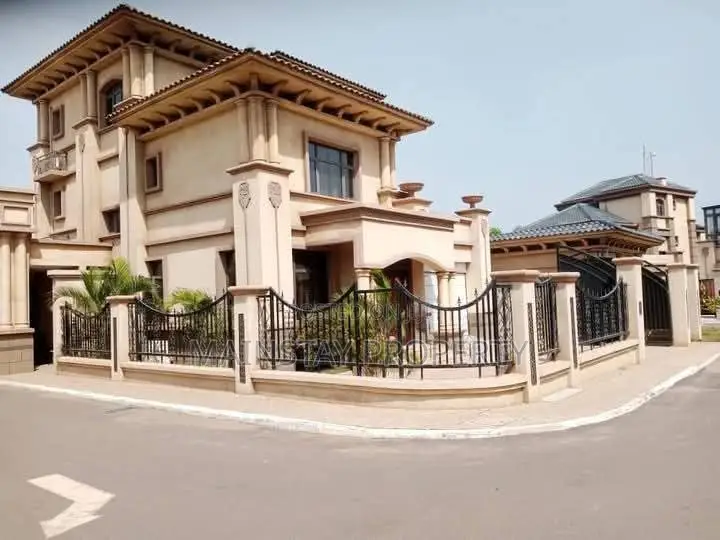 5bdrm House in Mainstay Estates, East Legon for sale - 5 bedroom House in Greater Accra, East Legon - Sale