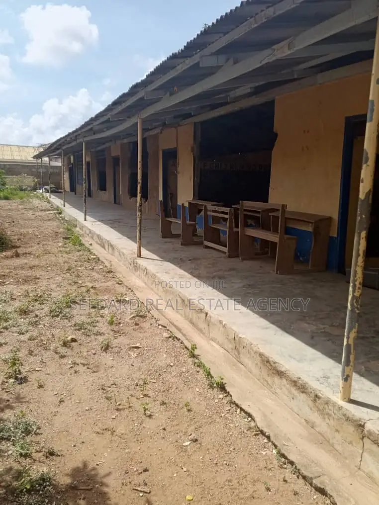 Hot Sale – Prime Old School Complex for Sale - Commercial in Greater Accra, Santa Maria - Sale