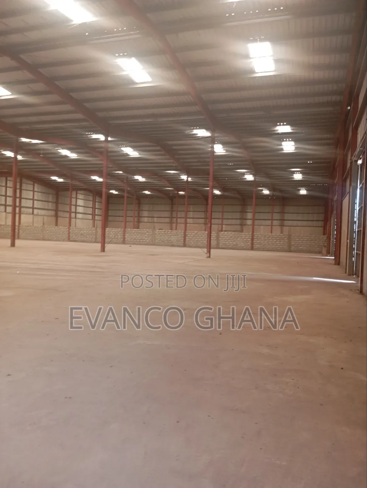 Warehouse for Sale in Tema - Commercial in Greater Accra, Tema Metropolitan, Community 25 - Sale