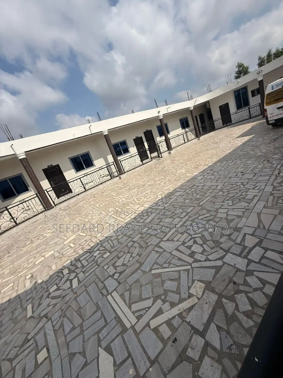 Hostel for Sale – Prime Investment Opportunity. - Commercial in Ashanti, Kumasi Metropolitan - Sale