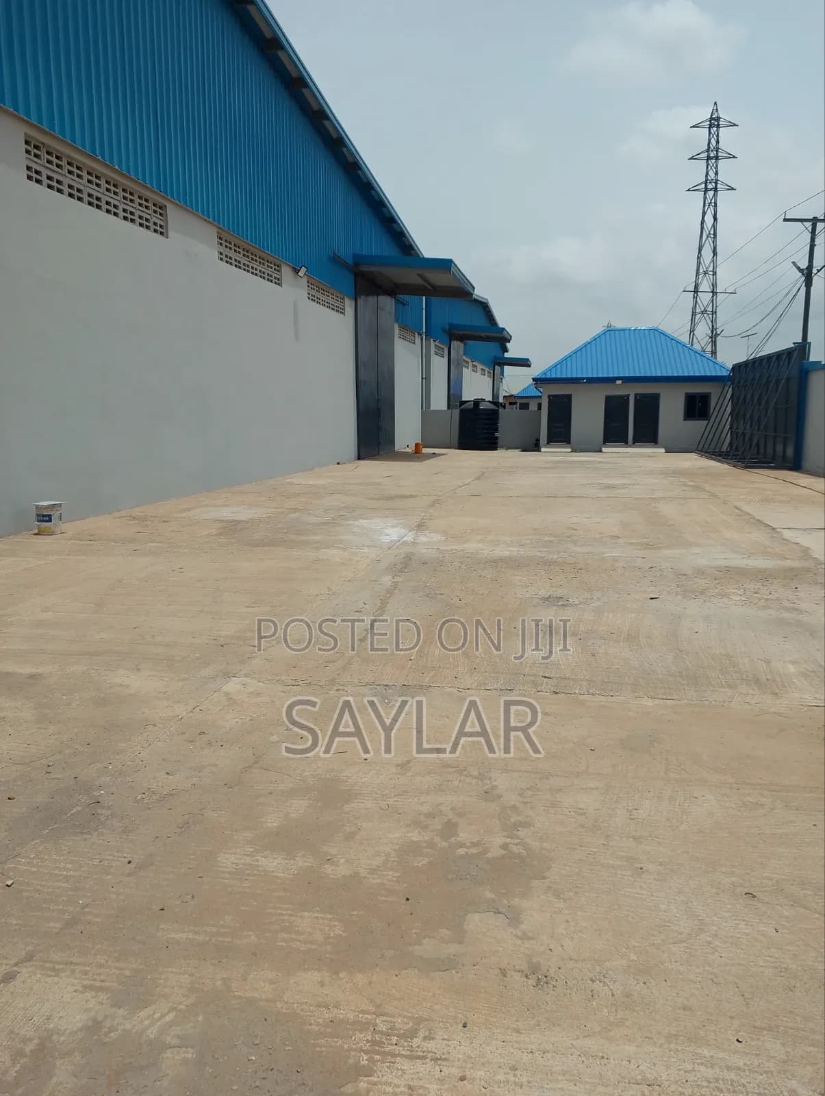 Studio Apartment in Enjoyy Estates, Tema Metropolitan for Rent - Commercial in Greater Accra, Tema Metropolitan - Rent