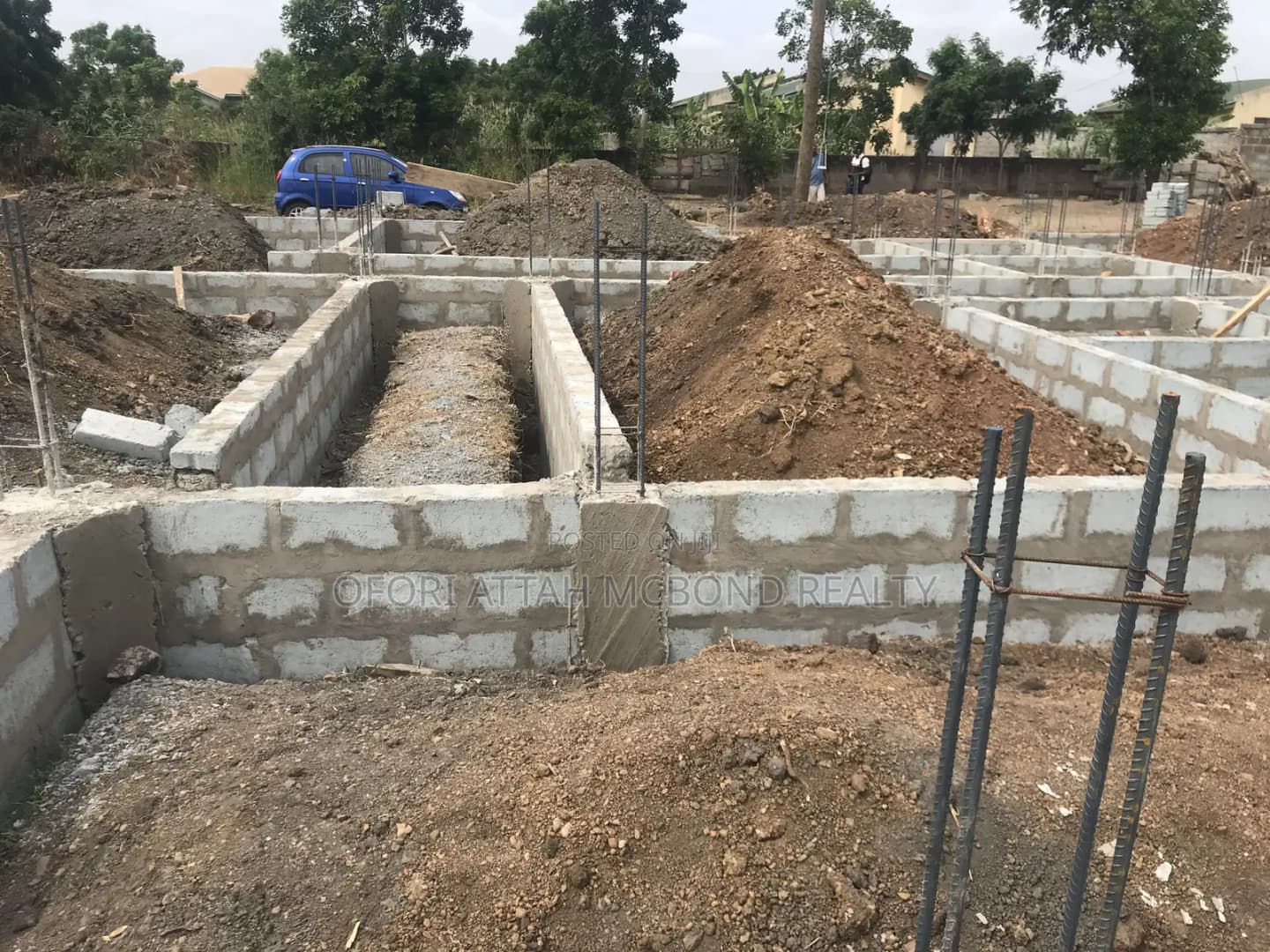 Afienya (Genuine Estate) Lands for Sale ! Litigation Free Lands - Land in Greater Accra, Tema Metropolitan - Sale