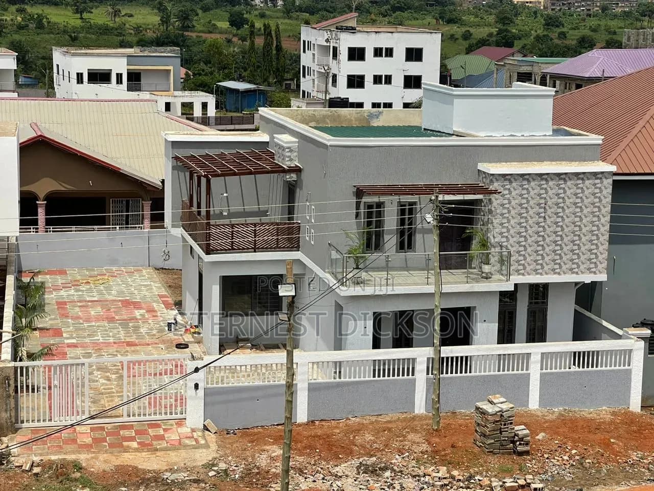 4bdrm House in St.Ernest Dick, Oyarifa for sale - 4 bedroom House in Greater Accra, Oyarifa - Sale