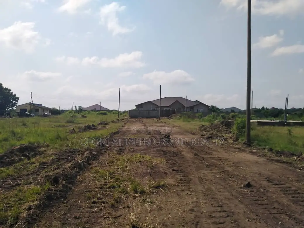 Afienya (Lands for Sale) - Selling Fast Now ! Developing Lands ! - Land in Greater Accra, Tema Metropolitan - Sale