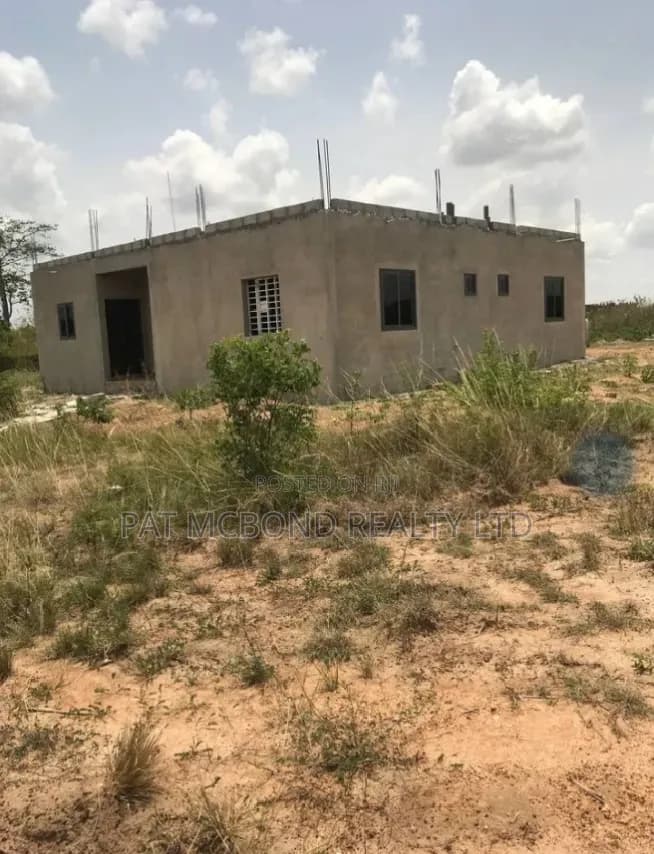 A Rare Land Opportunity Along Afienya–Dodowa Road - Land in Greater Accra, Accra Metropolitan - Sale