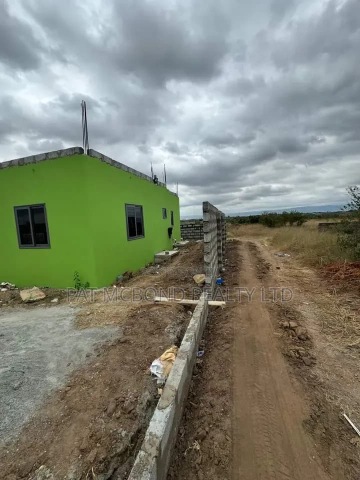 Secure a Fully Documented Plot Today at Afienya - Land in Greater Accra, Accra Metropolitan - Sale