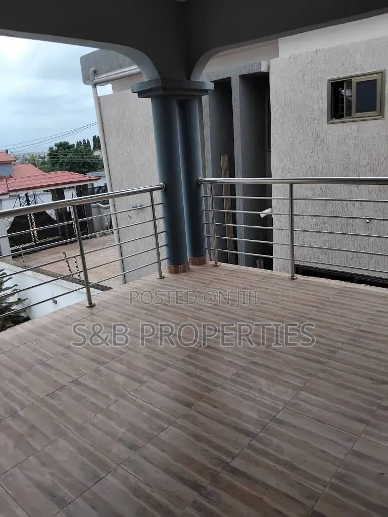 4bdrm House in Police Station for sale - 4 bedroom House in Greater Accra, Ashomang Estate, Ashomang Estate Police Station - Sale