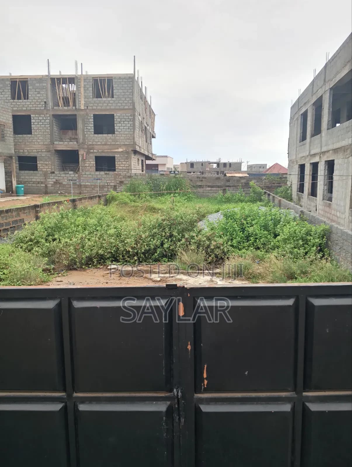 Very Nice Half Plot Fenced Gate Klagon Behind Star Oil for Sale - Land in Greater Accra, Tema Metropolitan - Sale