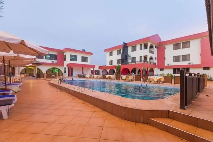 Hotel for Sale – Tema Community 5 - Commercial in Greater Accra, Tema Metropolitan - Sale