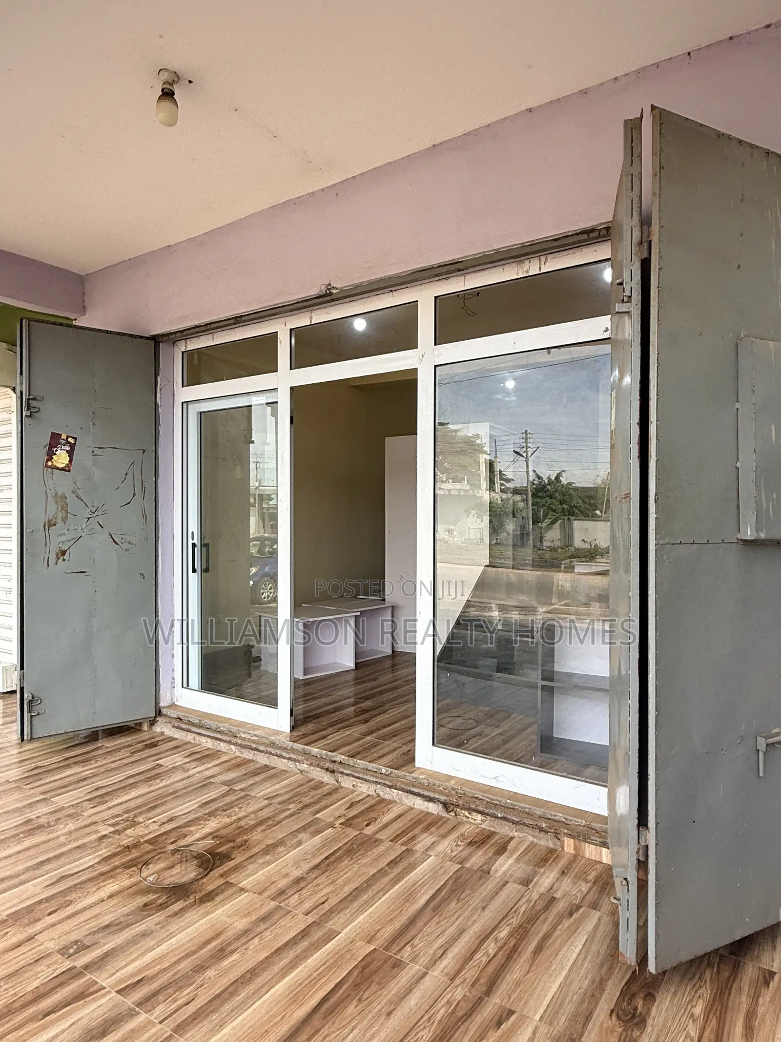 Downstairs Road Side Shop/Store/Office Space/Warehouse 4rent,Spintex - Commercial in Greater Accra, Spintex - Rent