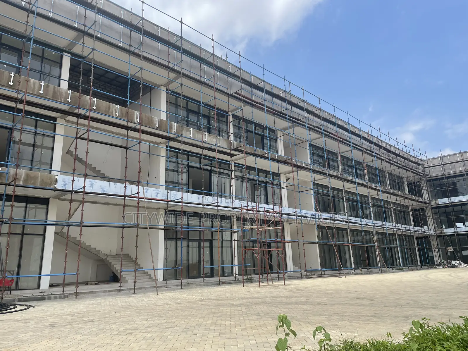 Prime Retail Space for Rent at Legacy Shopping Complex Spintex-Manet - Commercial in Greater Accra, Spintex, Manet Junction - Rent
