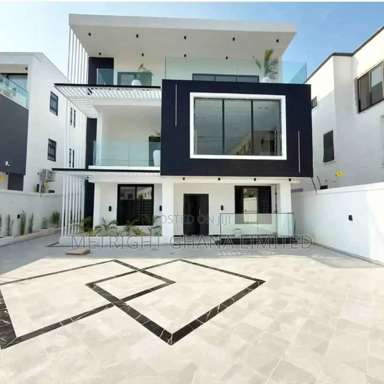 5bdrm House in Metright Properties, Accra Metropolitan for sale - 5 bedroom House in Greater Accra, Accra Metropolitan - Sale