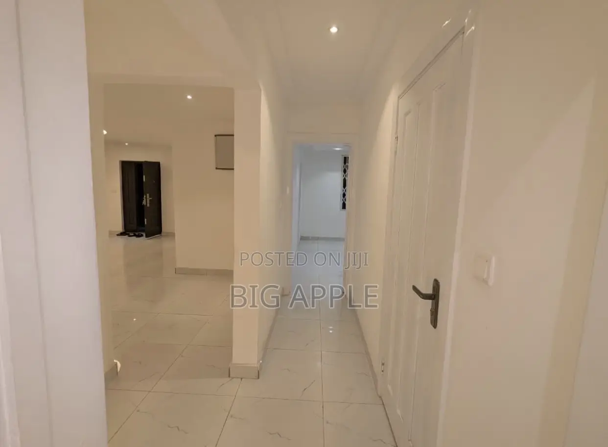3bdrm Apartment in Lindsay Garden, Mile 7 for rent - 3 bedroom Apartment in Greater Accra, Achimota, Mile 7 - Rent