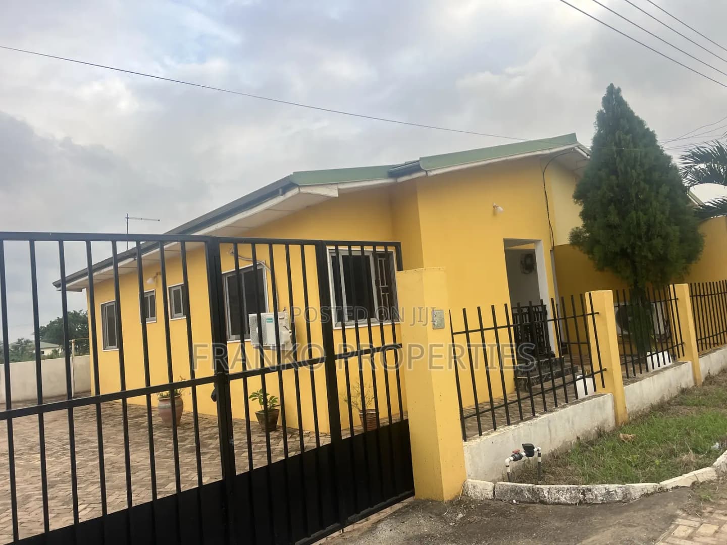 2bdrm House in Franko Properties, Amrahia for sale - 2 bedroom House in Greater Accra, Amrahia - Sale