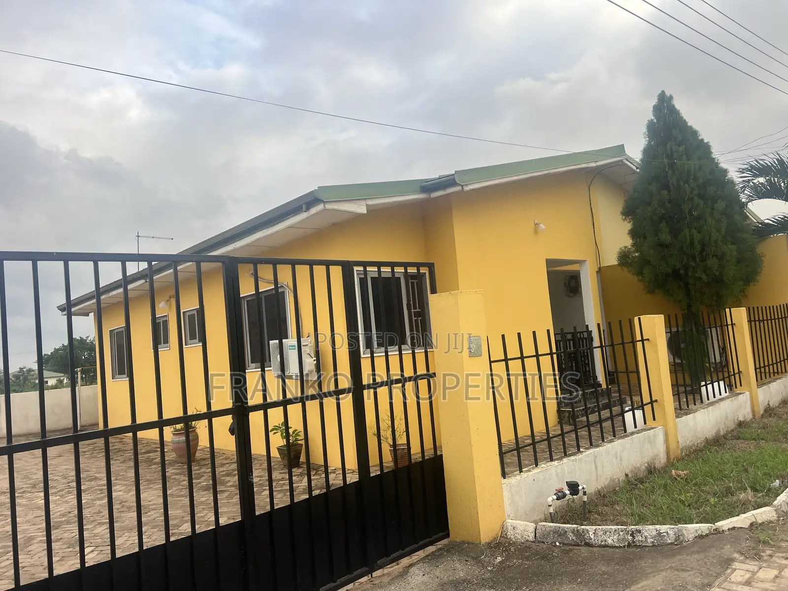 2bdrm House in Franko Properties, Amrahia for sale - 2 bedroom House in Greater Accra, Amrahia - Sale