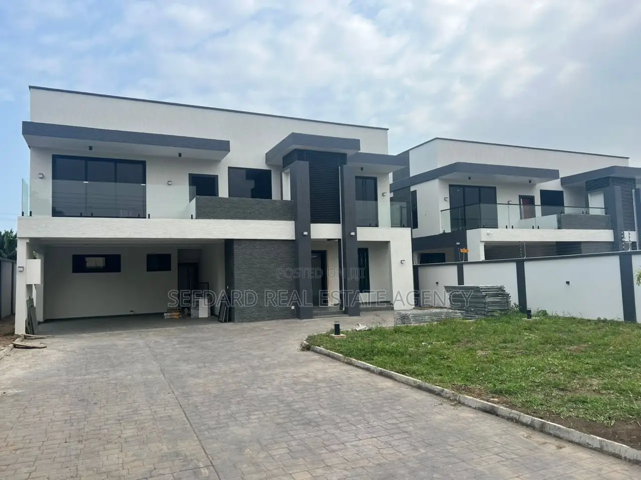 4bdrm Duplex in Sefdard Properties, Teshie-Nungua Estates for sale - 4 bedroom House in Greater Accra, Nungua, Teshie-Nungua Estates - Sale