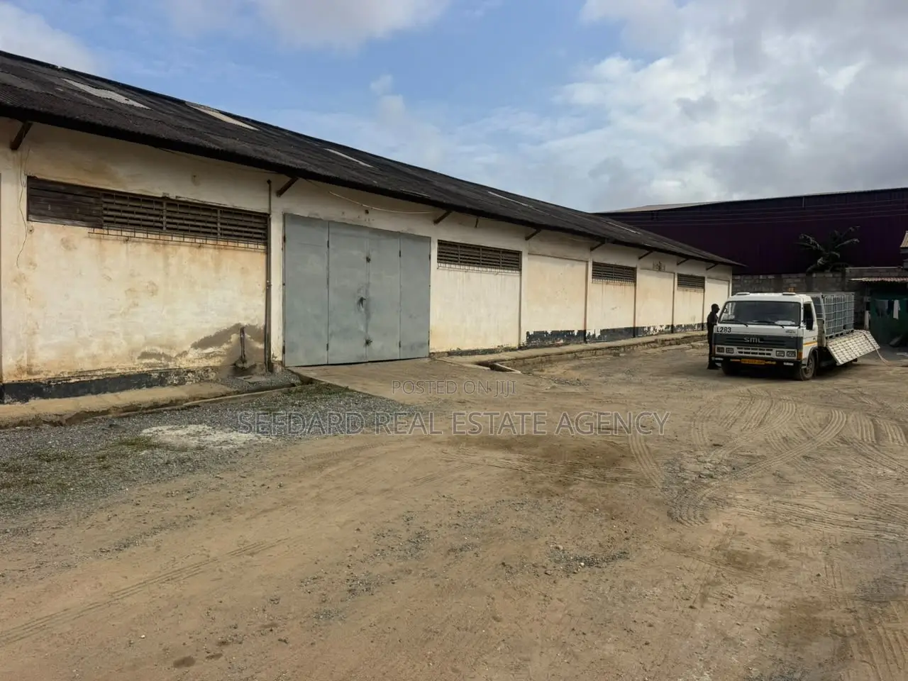 Warehouse for Rent. - Commercial in Greater Accra, Achimota, Mile 7 - Rent