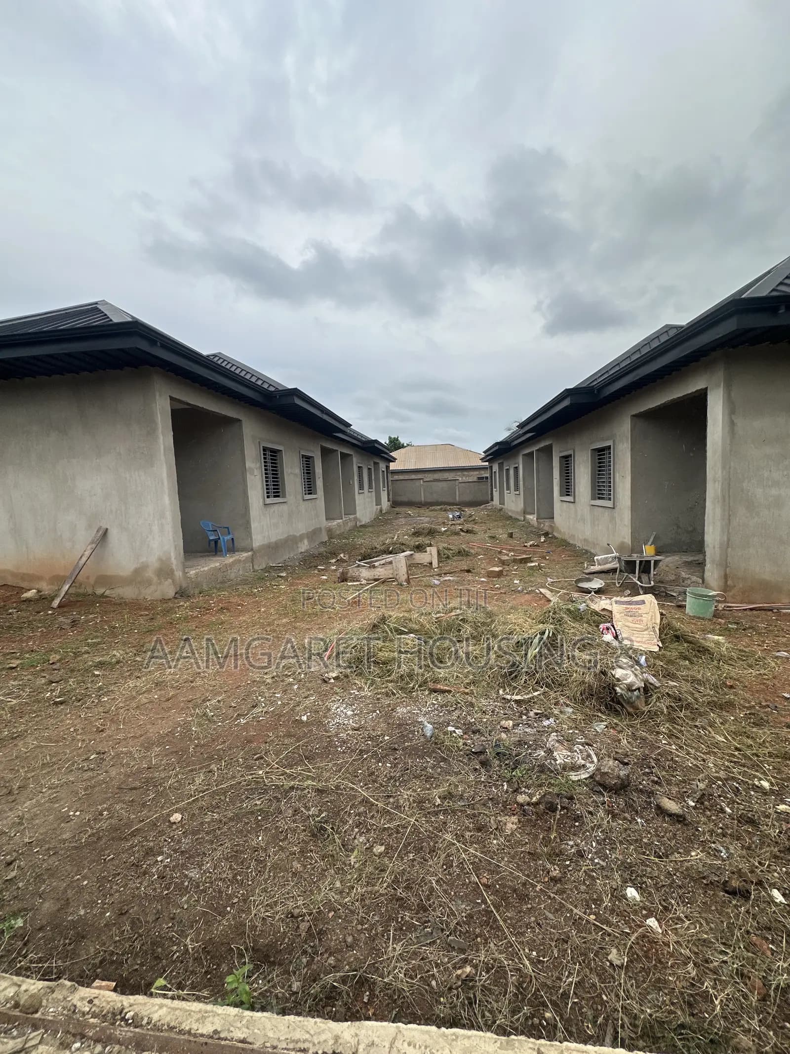 10bdrm Apartment in Berekum Municipal for sale - 10 bedroom Apartment in Brong Ahafo, Berekum Municipal - Sale
