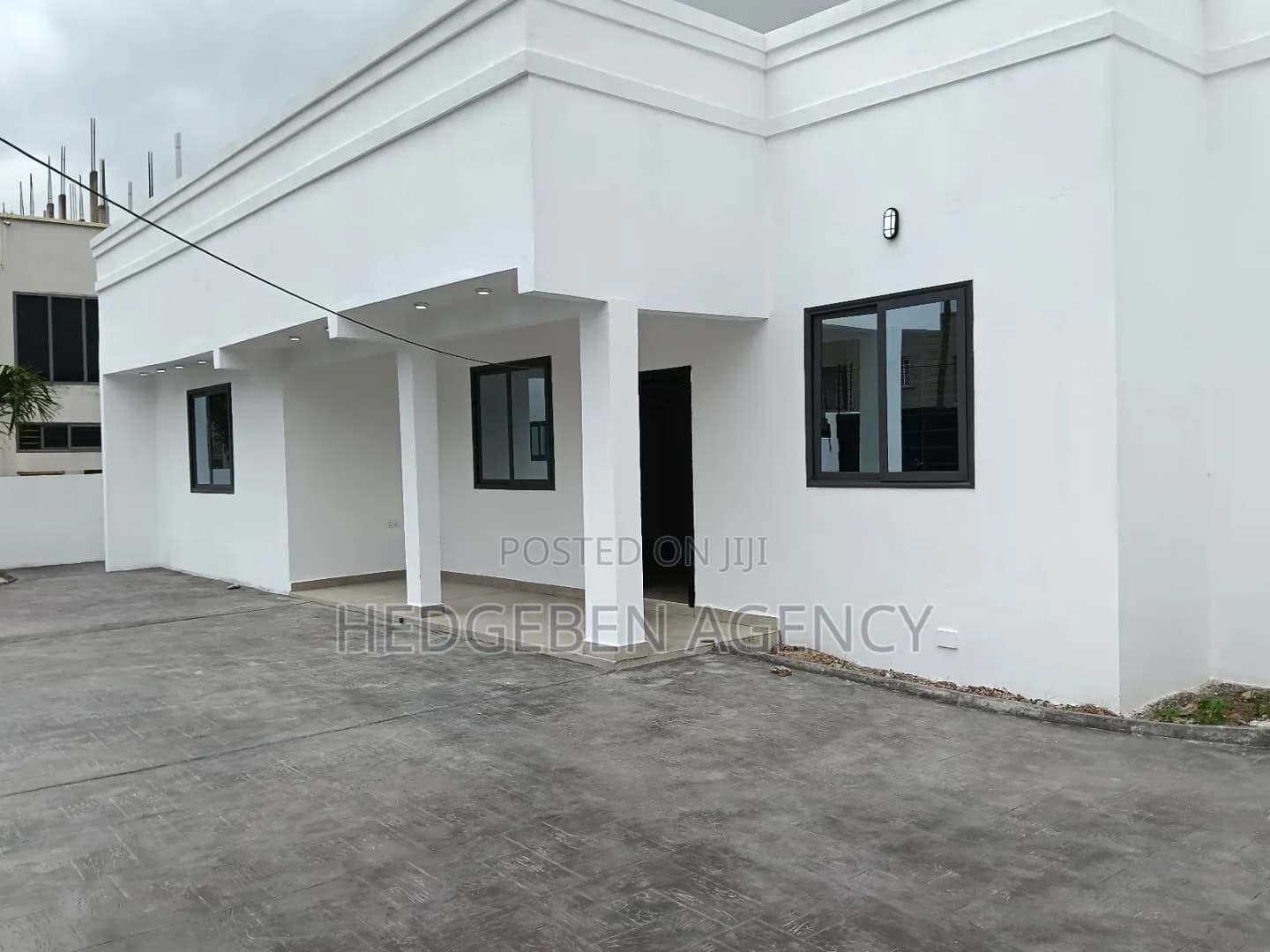 3bdrm House in School Junction for rent - 3 bedroom House in Greater Accra, Ashaley Botwe, Ashaley Botwe School Junction - Rent