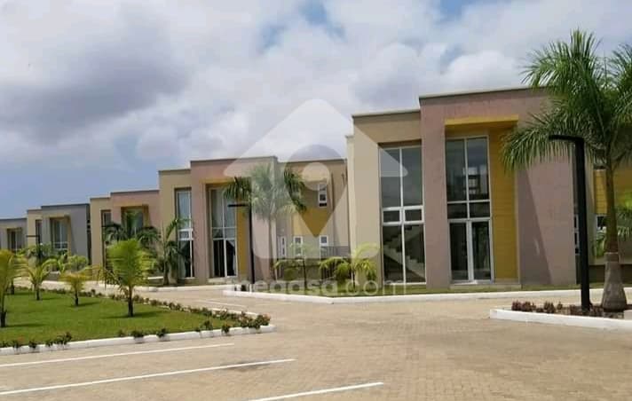 4 bedroom townhouse for sale at East legon - 4 bedroom House in East legon - Sale