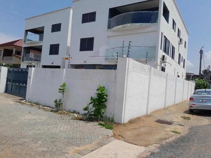 5 bedroom townhouse for sale at TSE ADDO - 5 bedroom House in TSE ADDO - Sale