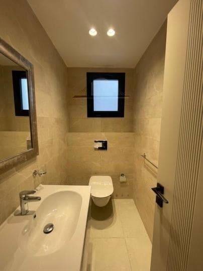 5 bedroom townhouse for rent at Cantonments - 5 bedroom House in Cantonments - Rent