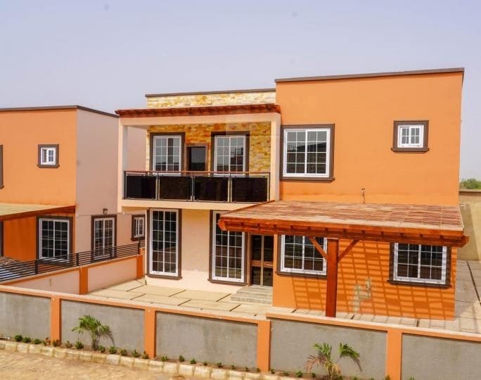 4 bedroom townhouse for rent at Achimota - 4 bedroom House in Achimota - Rent