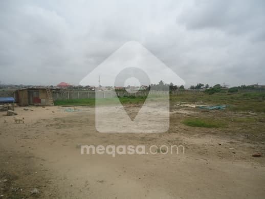 Commercial space for sale at Accra-Tema Beach Road - Commercial in Accra-Tema Beach Road - Sale