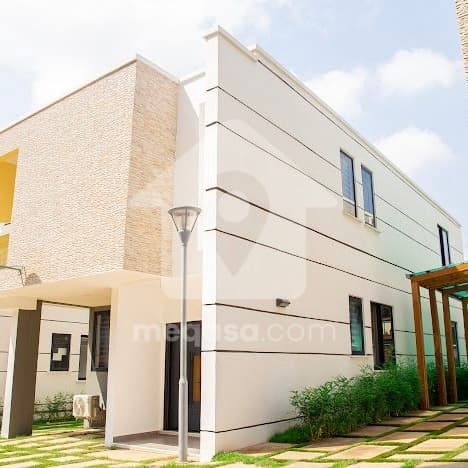 3 bedroom townhouse for rent at West Legon - 3 bedroom House in West Legon - Rent