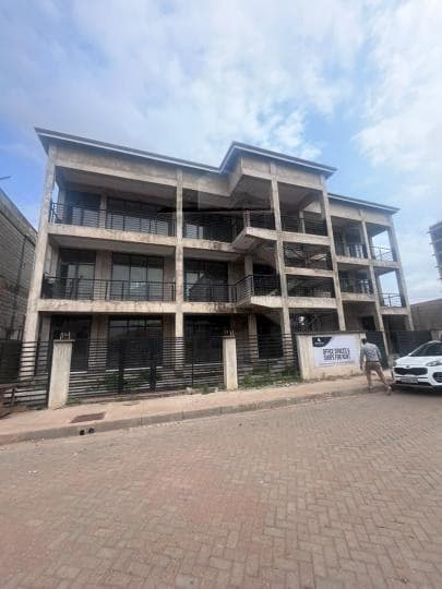 1 room commercial space for rent at East Legon - 1 bedroom Commercial in East Legon - Rent