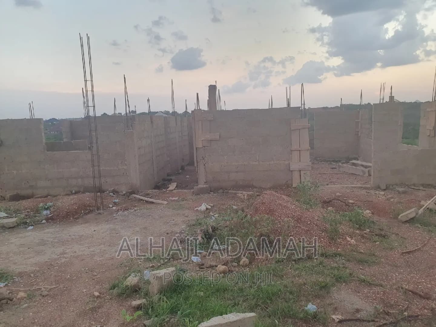 5bdrm Block of Flats in Diamond City Astate, Kumasi Metropolitan - 5 bedroom House in Ashanti, Kumasi Metropolitan - Sale