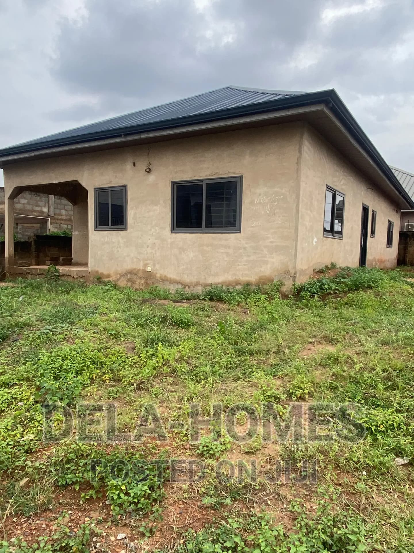 UNCOMPLETED House for Sale at Ashaley Botwe. - Commercial in Greater Accra, Ashaley Botwe - Sale