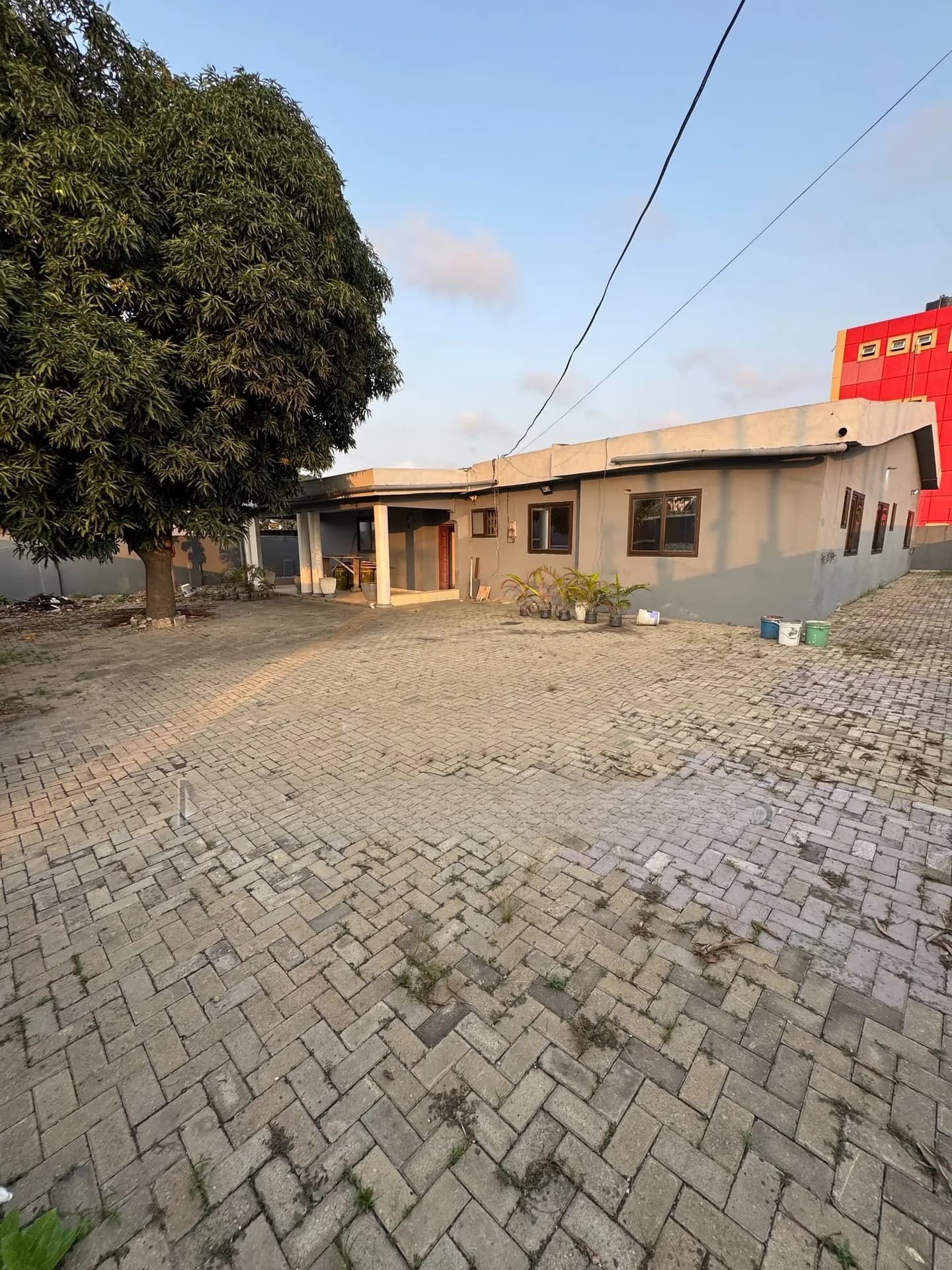 7 Bedroom House Commercial Space for Rent at Achimota - 7 bedroom Commercial in Greater Accra, Achimota - Rent